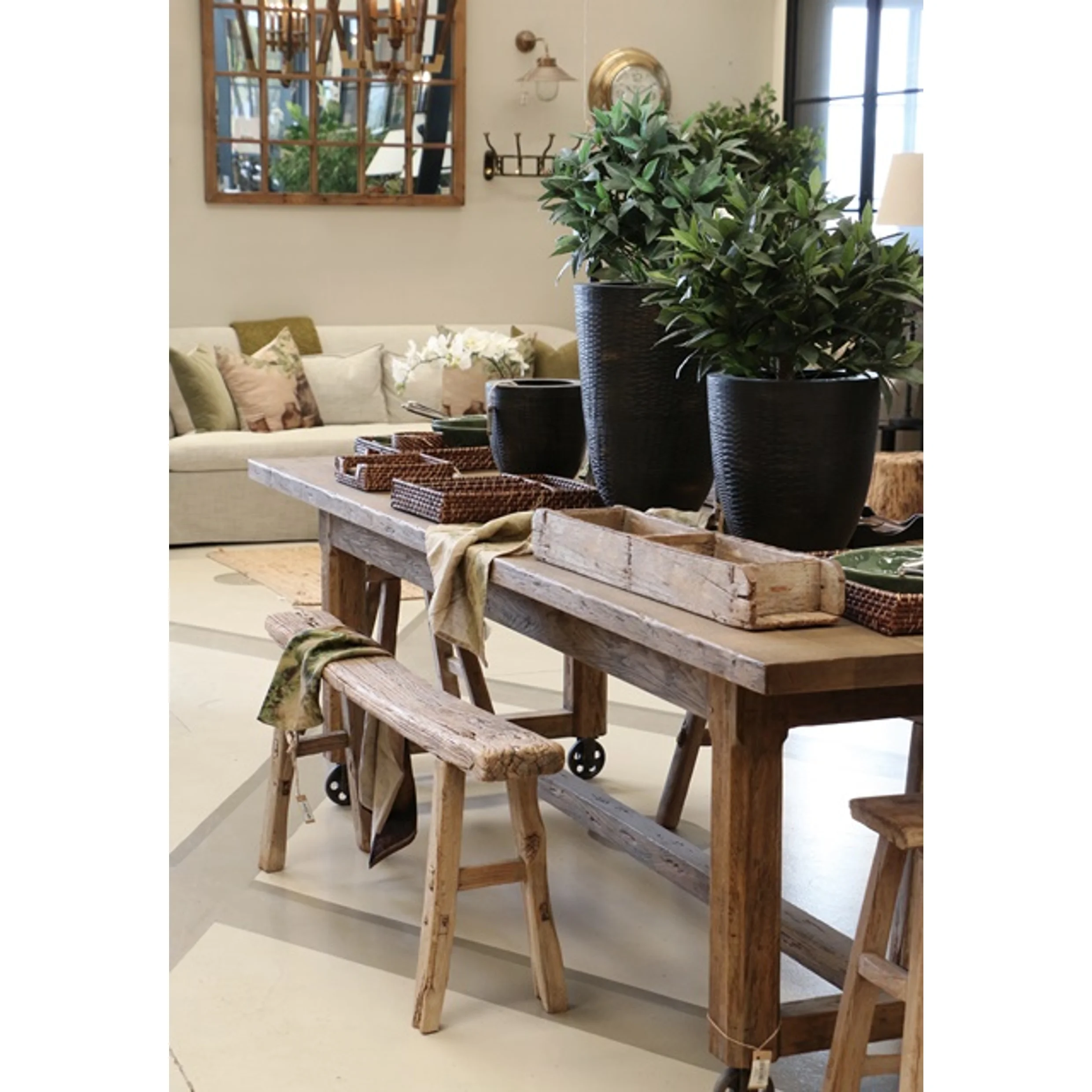 TUSCAN DINING TABLE - Image 3