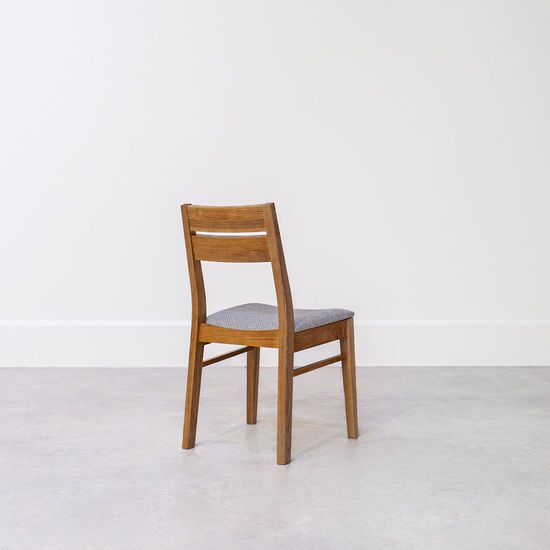 CAMBRIDGE DINING CHAIR